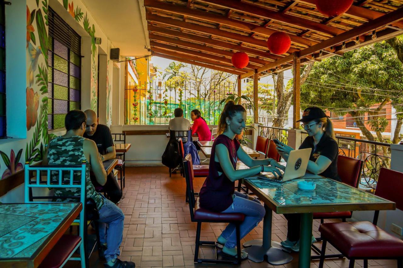 Havana Hostel Cali & Dance School Bagian luar foto
