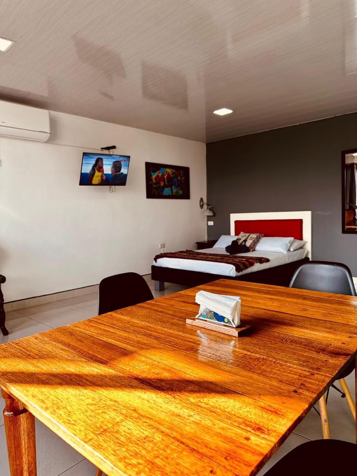 Havana Hostel Cali & Dance School Bagian luar foto