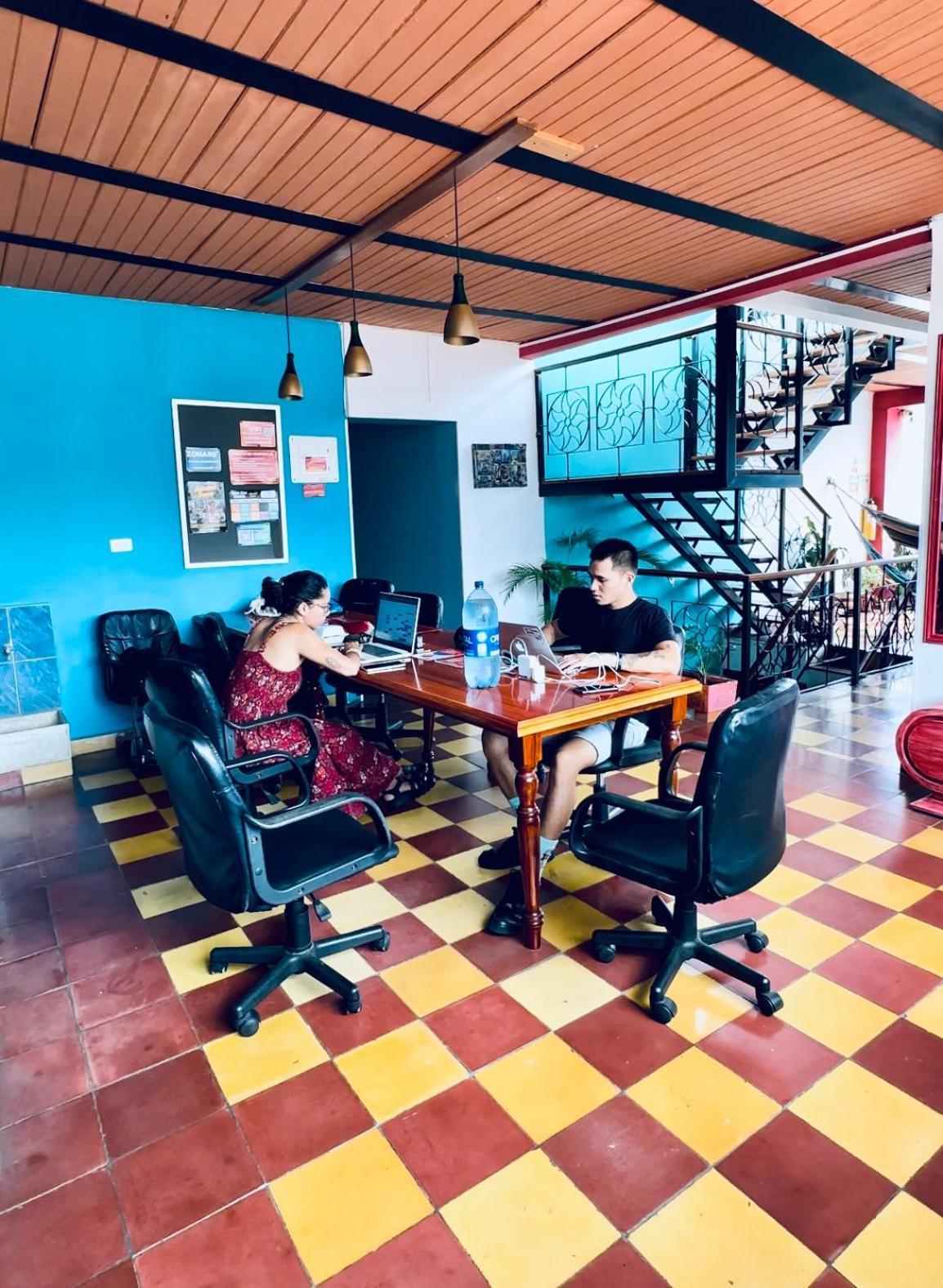 Havana Hostel Cali & Dance School Bagian luar foto